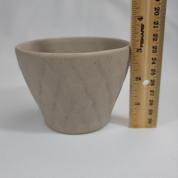 Pigeon Forge Pottery Small Planter Pot - Picture 5 of 10